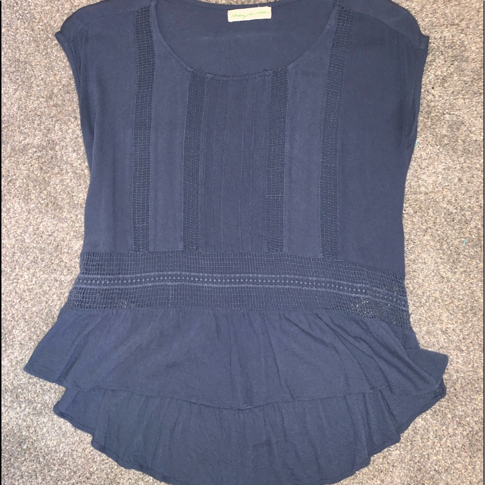 Blue pattern top - Picture 2 of 5